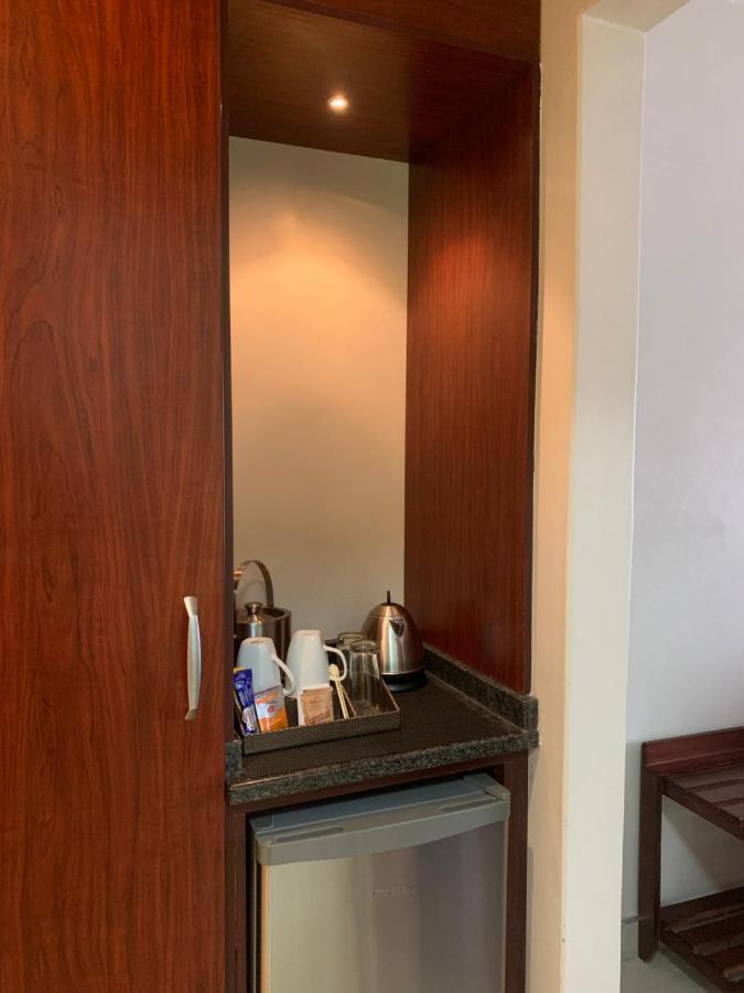 Royal Hotel Πολοκουάνε Εξωτερικό φωτογραφία