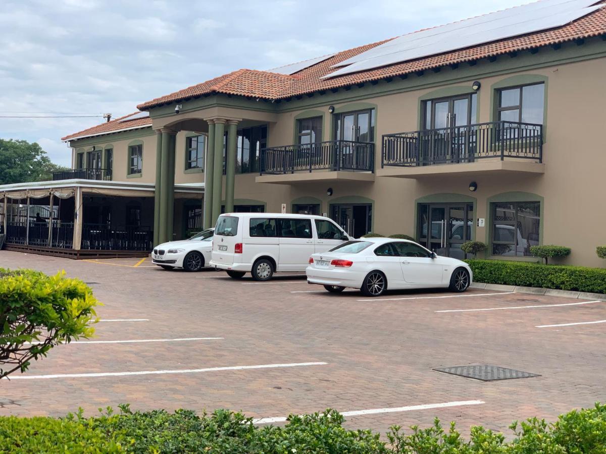 Royal Hotel Πολοκουάνε Εξωτερικό φωτογραφία
